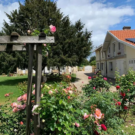 Vila Domaine Leyre Et Le Gua Batisse Du Xvii Siecle - Terrasse Privee Et Parc