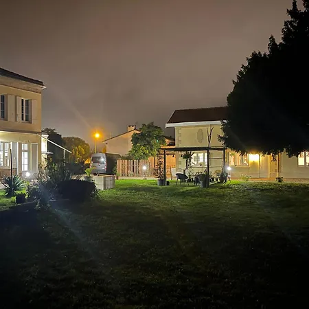 Domaine Leyre Et Le Gua Batisse Du Xvii Siecle - Terrasse Privee Et Parc * Ambares-et-Lagrave
