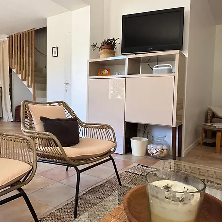 Domaine Leyre Et Le Gua Bâtisse Du Xvii Siècle - Terrasse Privée Et Parc Villa