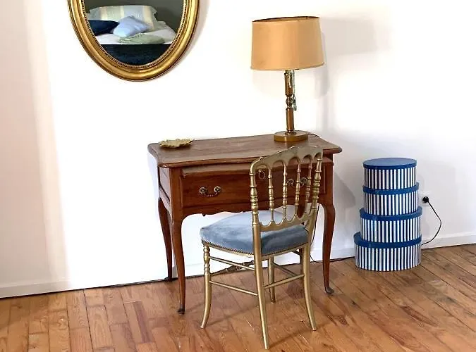 Batisse En Pierre Xvii Siecle 115 M² Avec Terrasse * Ambares-et-Lagrave